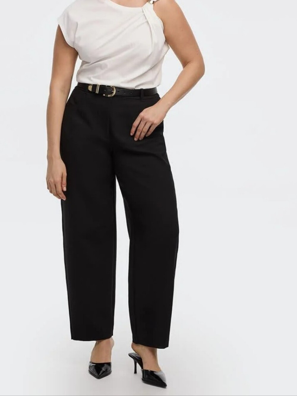 NWT Reitmans Women's Mid-Rise Barrel Leg Pants Minimalist Black Size 12